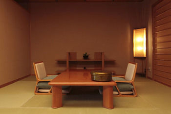 Shikotsuko Daiichi Suizantei Ryokan 4*